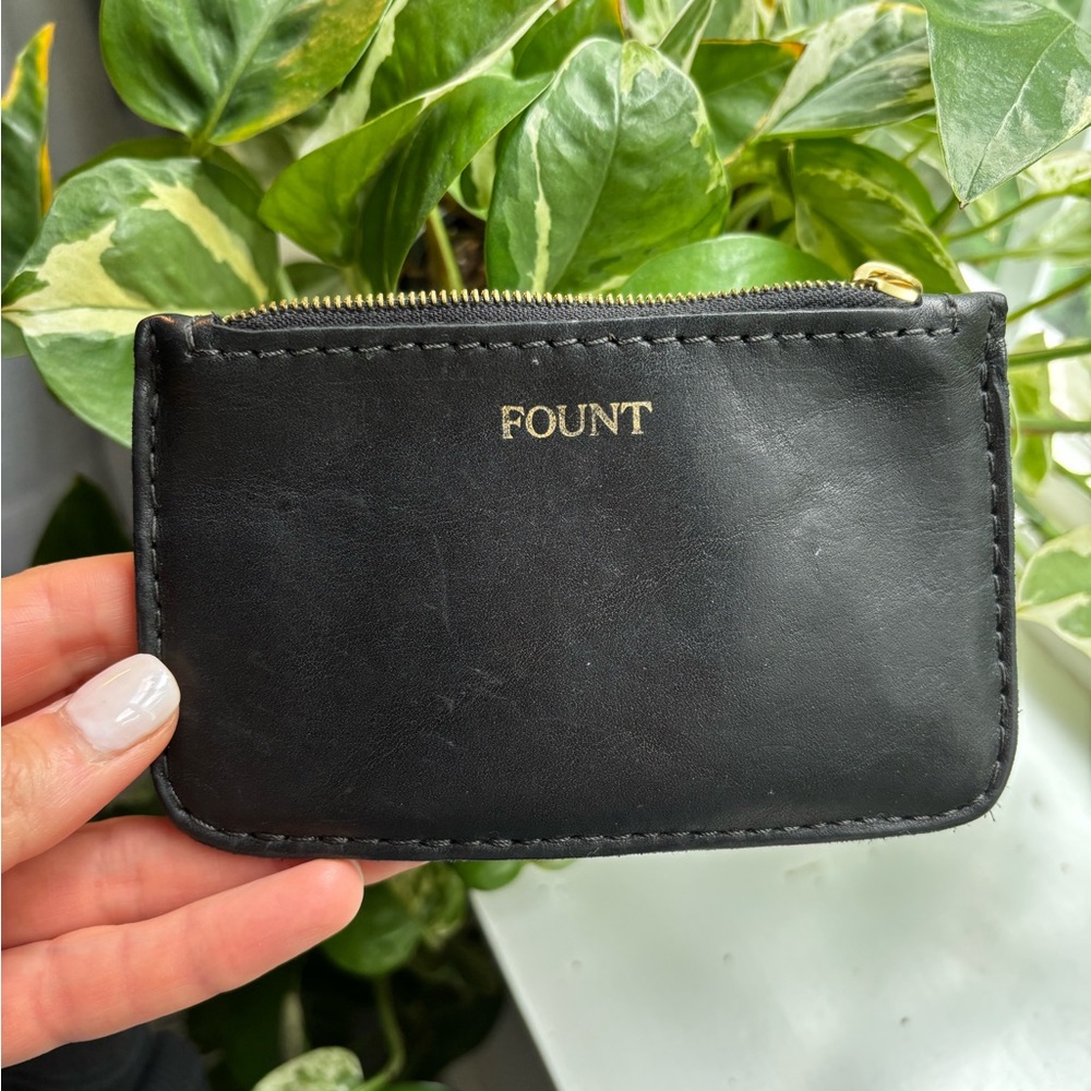FOUNT Black Leather Cettie Card Case